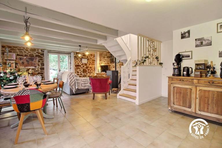 Gite with garden, pool & patio — photo 4