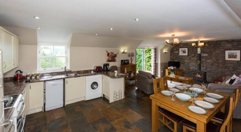 Rental apartment with hot tub, garden & grill — photo 3