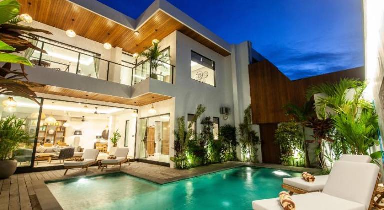 Nice villa with garden, private pool & jacuzzi | Dogs allowed in Kuta