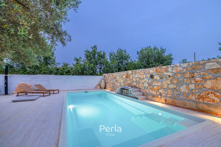 House with patio & barbecue — photo 4