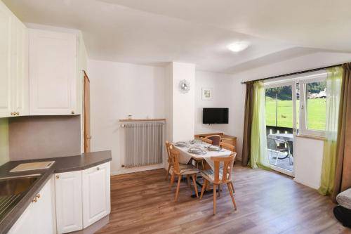 Holiday apartment with terrace & yard | Pet-friendly — photo 4