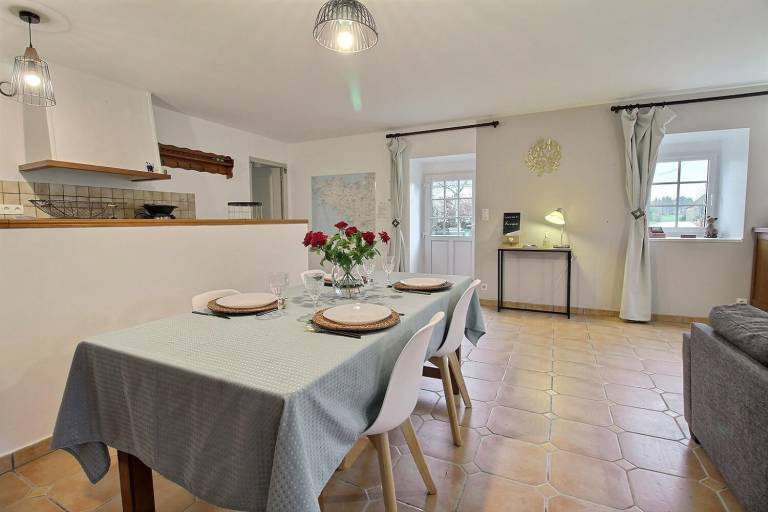 Gite with garden & patio — photo 5