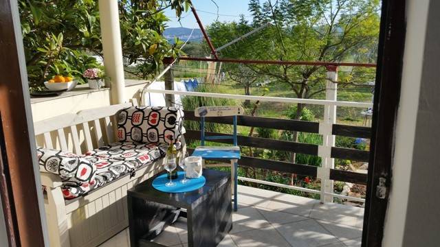 Rental apartment with fast internet, barbeque & garden — photo 2