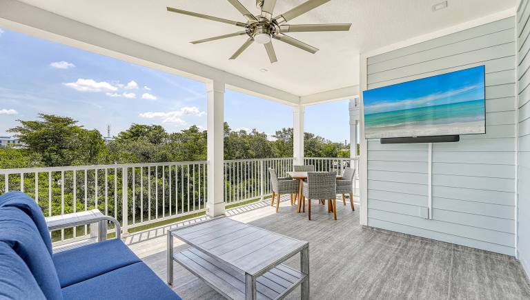 Vacation home with barbeque & private pool | River view — photo 4