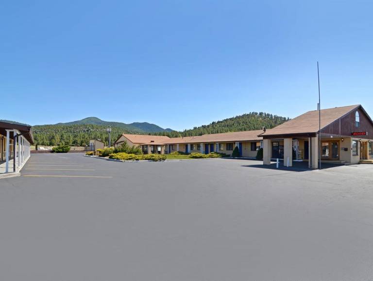 Super 8 by Wyndham Williams West Route 66/Grand Canyon Area — photo 3