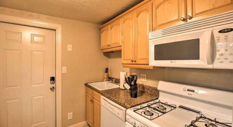 Holiday apartment with 2 rooms for 4 persons — photo 4