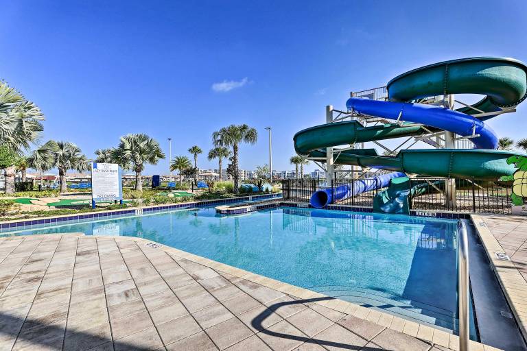 Lanai & Private Pool, 8 Mi to WDW: Family Getaway! in Lake Buena Vista, FL