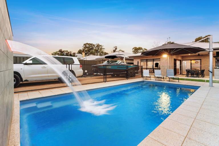 Houseboat Renmark