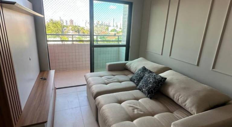 Apartment with pool — photo 2