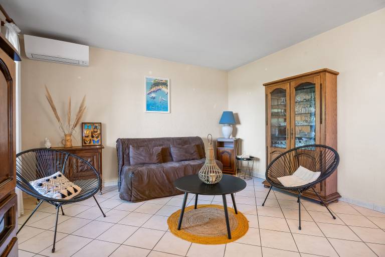 Vacation home with yard & patio | Pets are welcome — photo 5