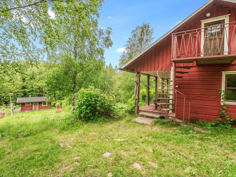 House with sauna & patio | Nature view — photo 2