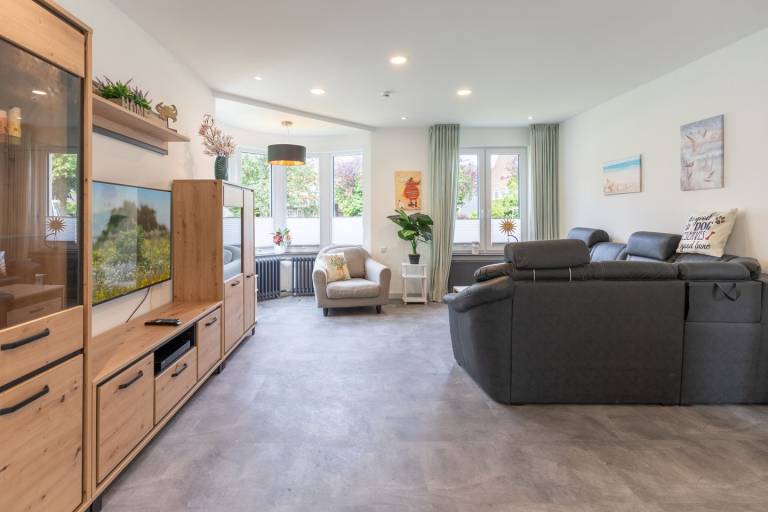 Ferienhaus "Dat witte Hus am Friedrichberg" in Husum für bis zu 12 Personen — photo 4