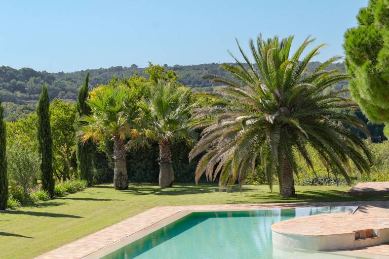 Children-friendly villa with garden, barbeque & private pool | Mountain view | Suitable for remote work | Pets are welcome — photo 5