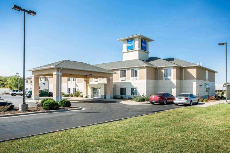 Quality Inn Parsons North in Parsons, KS