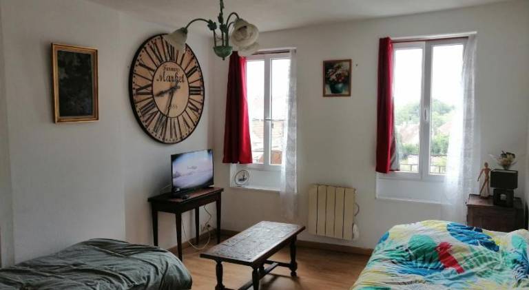 Holiday apartment with 2 rooms for 4 persons in Montargis