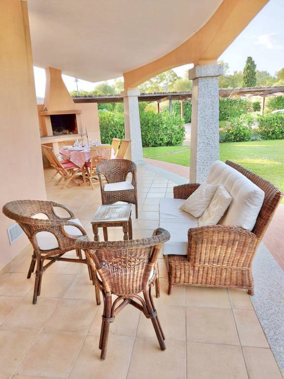 Villa with garden & patio — photo 2