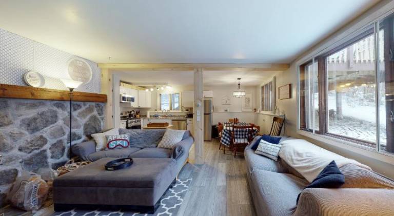 Wonderful vacation home with hot tub | Pets are welcome — photo 2