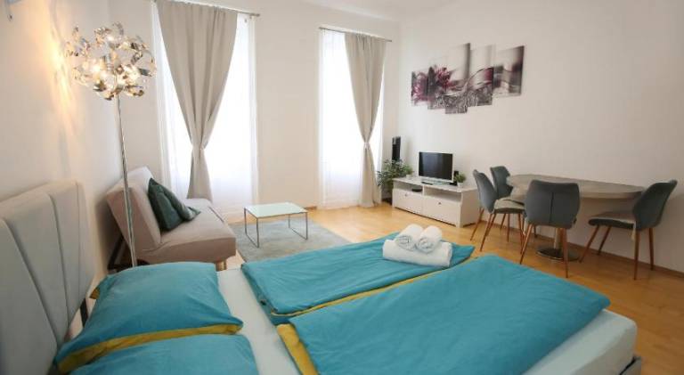 Apartment with 1 room for 5 persons — photo 2