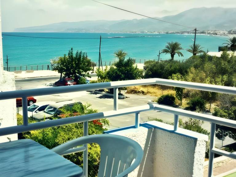 Serviced apartment with barbecue, garden & terrace — photo 3