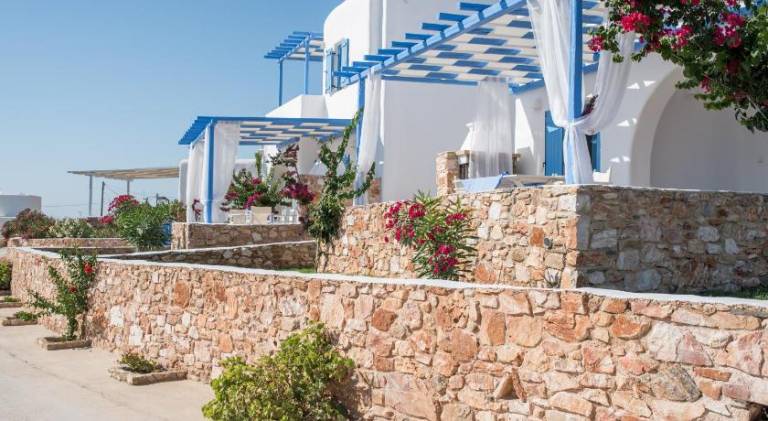 Villa with 2 rooms for 4 persons — photo 3