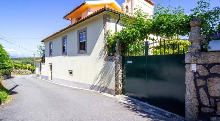 200 m&sup2; Ferienhaus