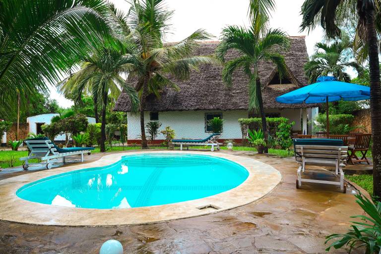 Villa  Diani Beach