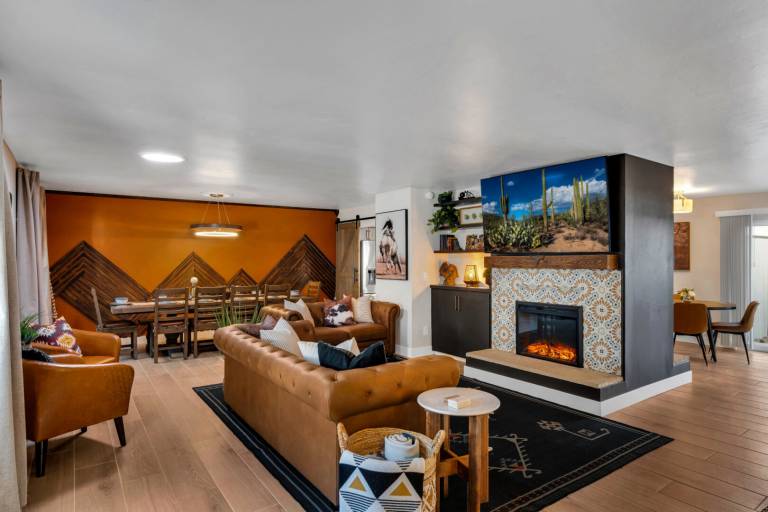 Vacation home with pool in Tucson, AZ