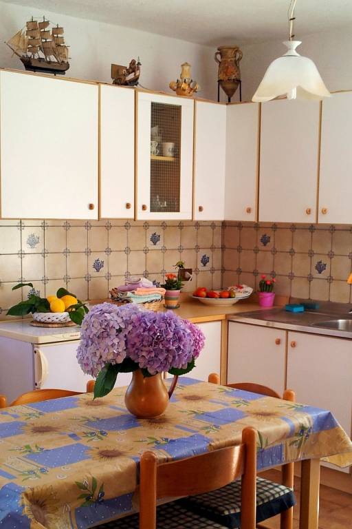 Holiday apartment with patio — photo 3
