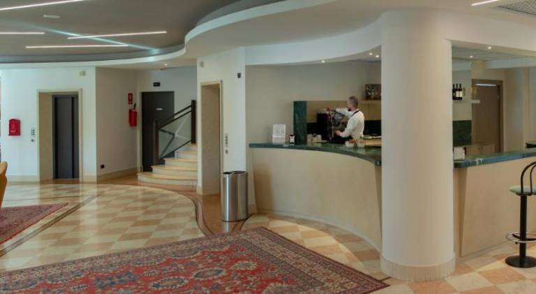 Hotel President — photo 5