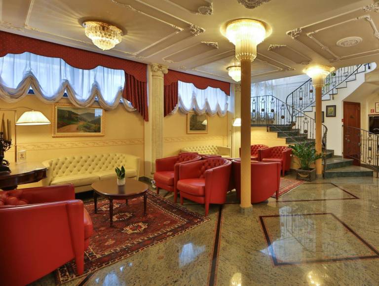 Hotel Plaza — photo 2