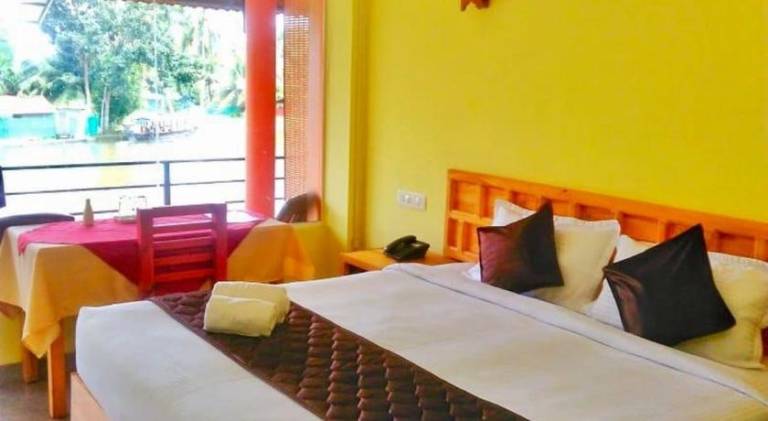 The Lake Paradise Boutique Resort — photo 2