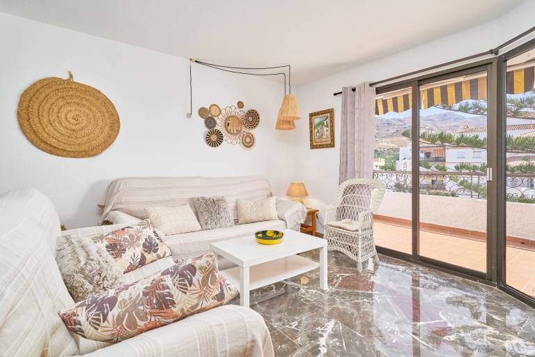 Fully equipped lovely holiday apartment with fast internet & patio | Mountain view | Close to the beach | Dogs allowed in Granada