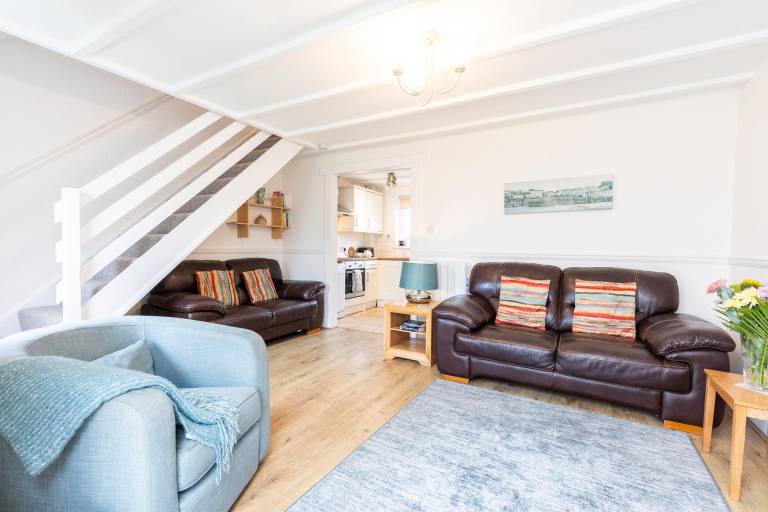 Vacation home with grill, yard & sauna in Tenby