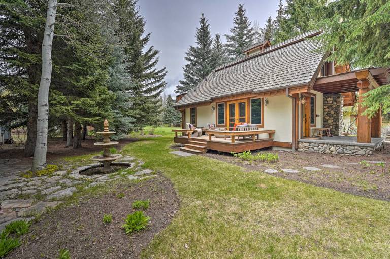 Sun Valley Family House w/ Fire Pit & Grill! — photo 3
