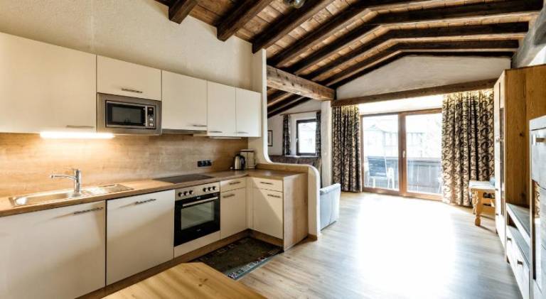 Serviced apartment with sauna, hot tub & garden | Pet-friendly — photo 2