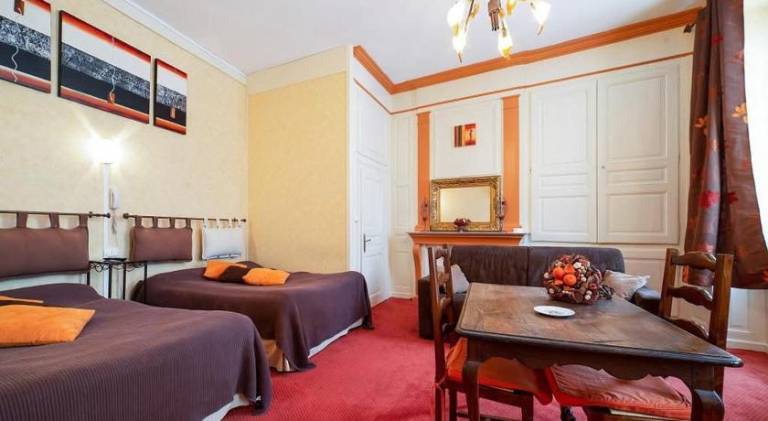 Hotel Les Platanes — photo 2