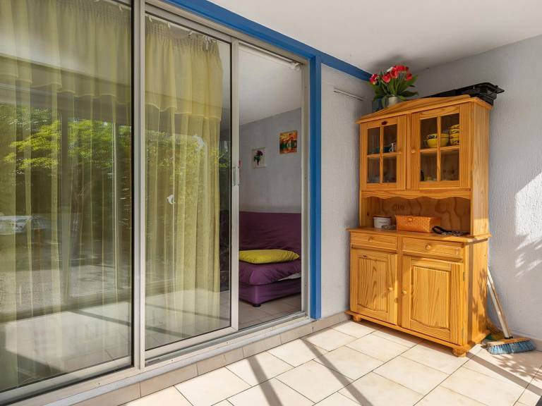 Apartment with patio | Pets allowed — photo 2