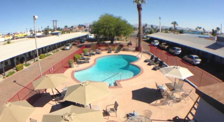Sterling Gardens Hotel — photo 4