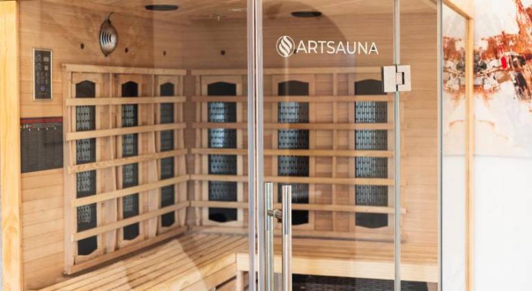 Serviced apartment with terrace & sauna | Suitable for remote work in Trier