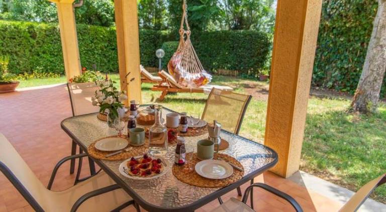 Villa with 4 rooms for 10 persons — photo 3