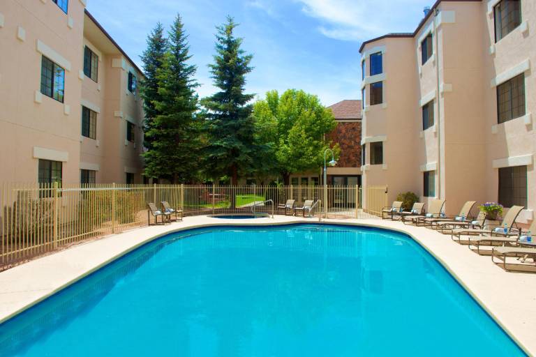 Embassy Suites by Hilton Flagstaff — photo 4