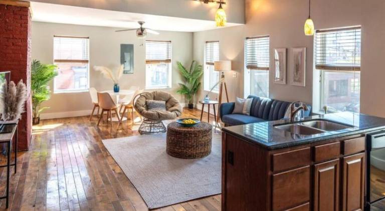 Broadway Suites - Stunning Downtown Condos in Cincinnati, OH