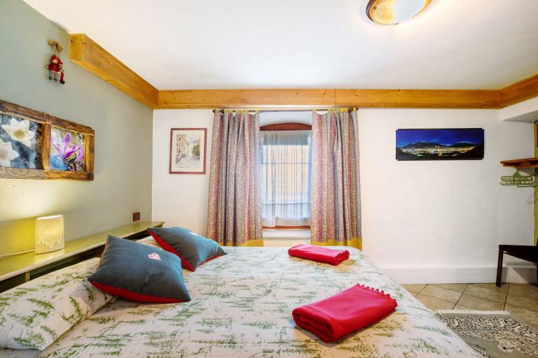 Holiday Home 'Maison Cerise' with Mountain View, Private Garden and Wi-Fi — photo 2