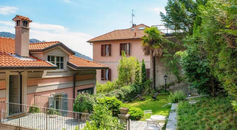 I D'A Charming Penthouse - LAKE VIEW- Como- House-130 mt-2 double bedrooms and 2 double bathrooms a — photo 5