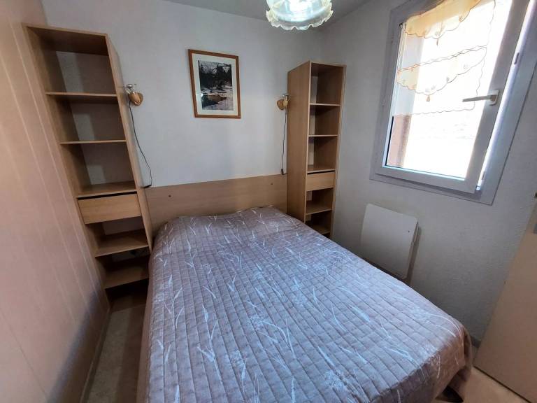 Rental apartment with 2 rooms for 6 persons — photo 3