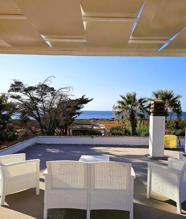 Villa with terrace & yard | Dogs allowed in San Vito Lo Capo
