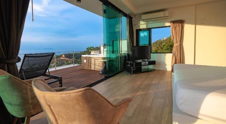 Fully equipped villa with private pool, hot tub & barbeque | Close to the beach | Pets allowed — photo 3