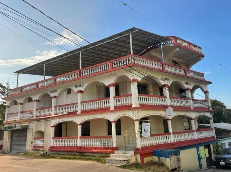 ARNOLD'S GUEST HOUSE in San Ignacio