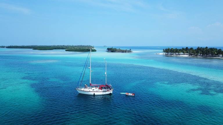 Houseboat San Blas Islands