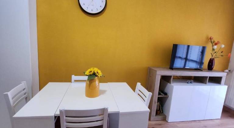 Rental apartment with 2 rooms for 6 persons in Chiavari